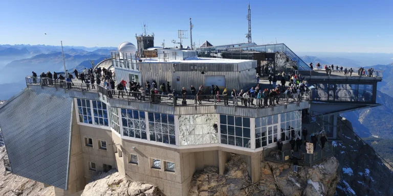 Jednodenní výlet: bavorský Karibik aneb jezero Eibsee a nejvyšší hora Německa Zugspitze