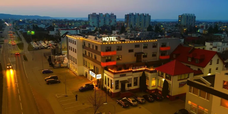 Dovolená u Baltského moře: moderní hotel 12 km od pláže se snídaní