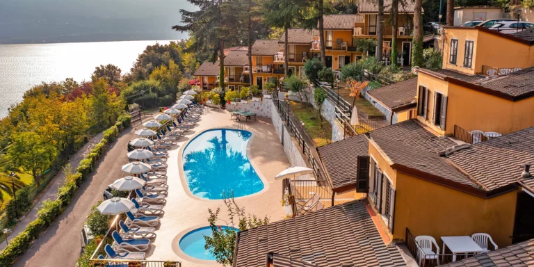Pobyt u jezera Lago di Garda: moderní apartmány, bazény i mazlíčci zdarma