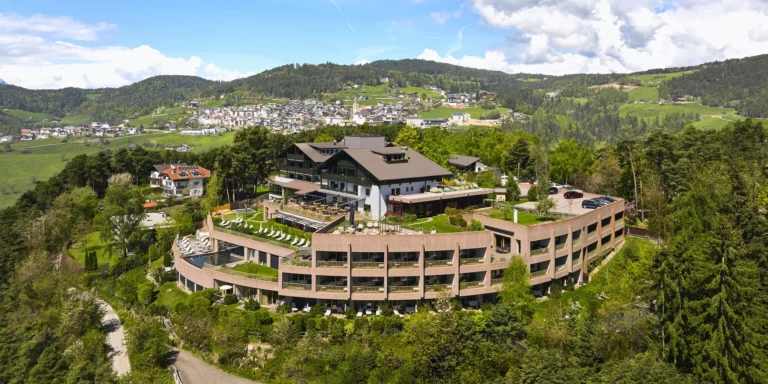Dolomity: luxusní 5* hotel s polopenzí, wellness a kartou výhod