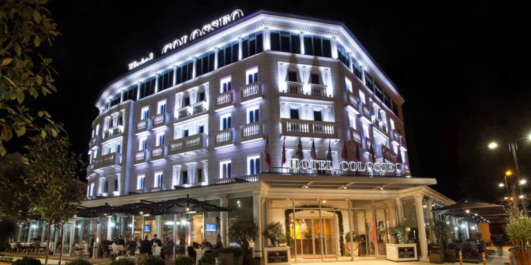 4* pobyt v Albánii: hotel v centru Tirany se snídaněmi až pro 3 osoby