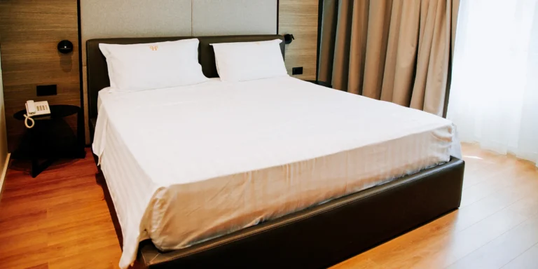 Albánská Vlora: 4* hotel blízko pláže, snídaně v ceně a možnost wellness
