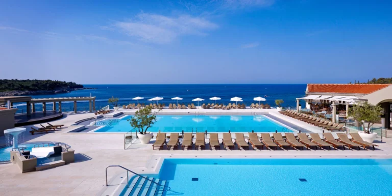 4* apartmánový resort v letovisku Pula: ubytování až pro 4 osoby, 200 m od pláže, s bazény a tobogánem, možnost jídla