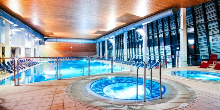 Termály ve Slovinsku: 5* hotel s polopenzí, neomezeně bazénový komplex, vstup do saunového světa