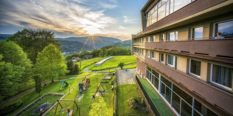 Relax ve Wisłe: snídaně či polopenze, solná stěna i možnost wellness