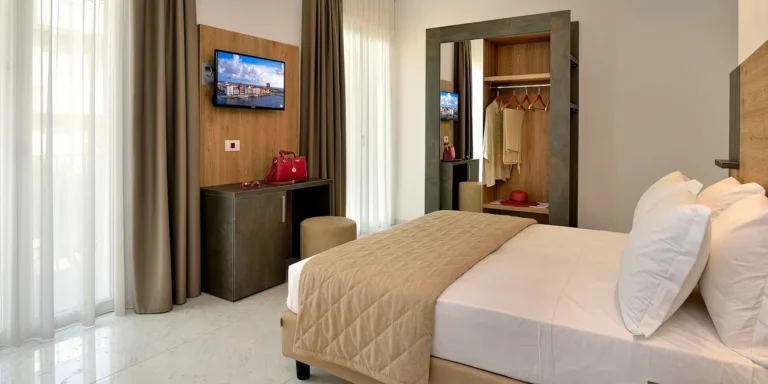 Dovolená v Itálii: 3* hotel u moře v Rimini se snídaní