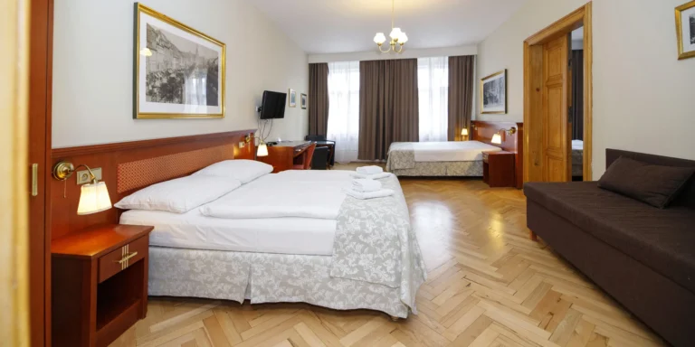 Pobyt přímo na Václavském náměstí se snídaněmi pro 2–4 osoby