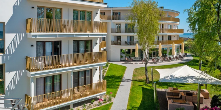 Pobyt u Baltu se snídaní a neomezeným wellness: luxusní hotel pár metrů od moře