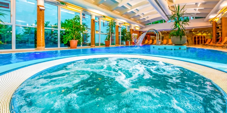 Maďarské Harkány: polopenze plus, vstupy do termálních lázní či hotelového wellness