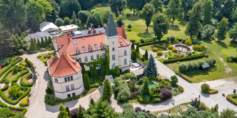 Pobyt na zámku u Wrocłavi: neomezený wellness, dobré jídlo i romantický balíček