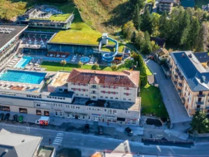 Rakouské Alpy: polopenze, termály, aquapark, saunový svět i karta výhod
