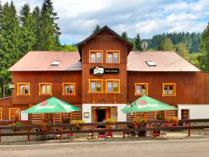 Dovolená v Peci pod Sněžkou: snídaně či polopenze a sudová sauna