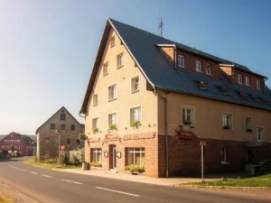 Útulný penzion v Krušných horách se snídaní i saunou: pobyt pro pár i rodinu