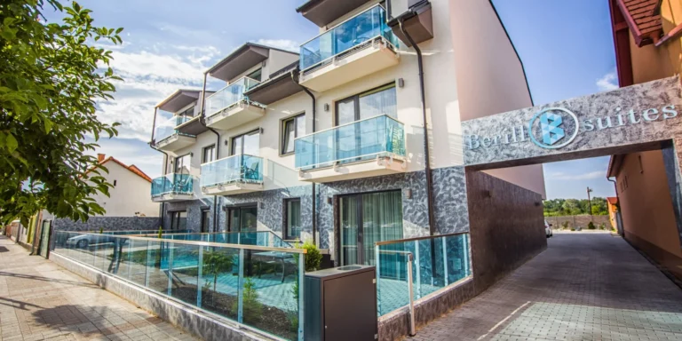 Pobyt v maďarském Sárváru: moderní apartmány se snídaní a možností vstupu do lázní
