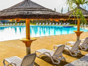 Pobyt ve wellness rezortu v západním Maďarsku: termální park, aktivity pro rodiny a polopenze