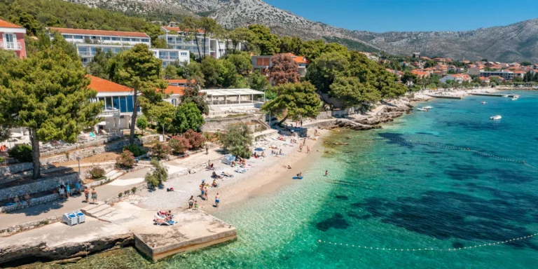 Pobyt na chorvatském poloostrově Pelješac: u pláže, s bazénem a polopenzí či all inclusive