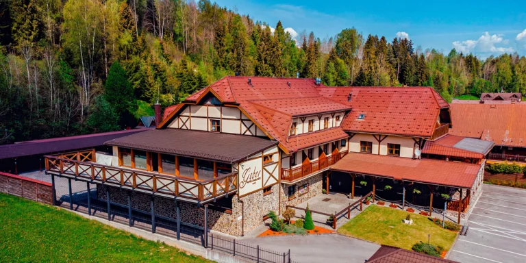 Objevte krásy Západních Tater: wellness pobyt s polopenzí