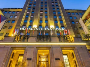 Legendární Grand Hotel International v Praze: pobyt se snídaní, poskvělá dostupnost do centra