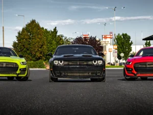 Zažijte jízdu snů ve voze dle výběru: Dodge, Mustang nebo Camaro