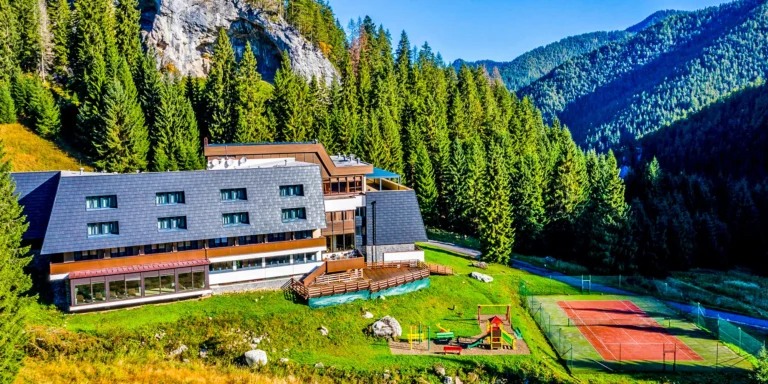 Relax v klidném horském prostředí Jasné: polopenze, wellness i bazén