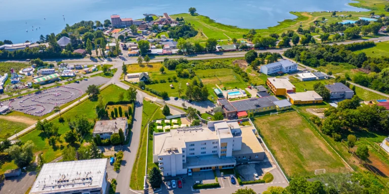 Apartmány u Zemplínské Šíravy jen 950 m od Thermalparku Šírava se vstupem zdarma