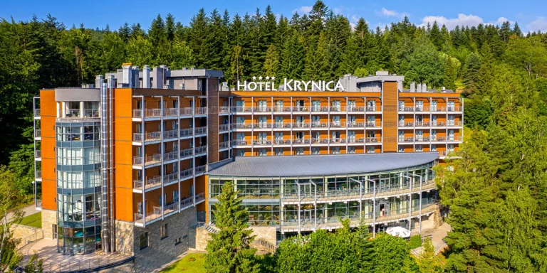 Pobyt v nádherném prostředí Krynice-Zdrój: snídaně či polopenze a neomezený wellness