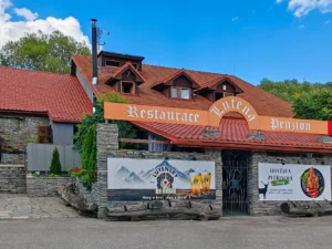 Relax ve Slezsku: pobyt s litrem rozlévaného vína, degustačním menu nebo vířivkou na pokoji