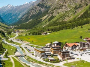 Pitztalský ledovec: penzion v 1700 m n. m., regionální snídaně a neomezený wellness