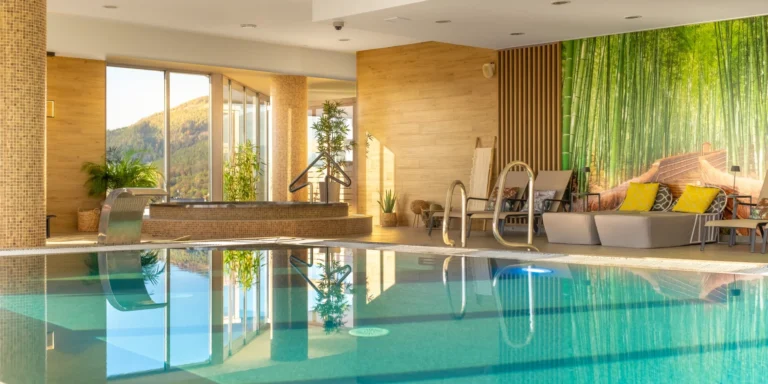 Wellness pobyt ve 4* hotelu Holiday Inn s panoramatickým výhledem na město
