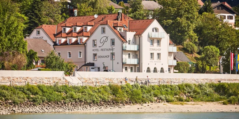 Vinařský ráj Wachau: 4* hotel přímo na Dunajské cyklostezce, v ceně snídaně či polopenze