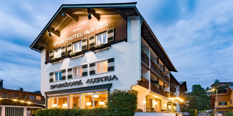 Aktivní dovolená i relax v Rakousku: hotel se snídaní a polopenzí, wellness, sport i výlety