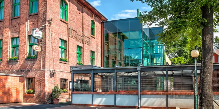 Víkend v Ostravě: snídaně či polopenze, moderní hotel blízko centra i hradu