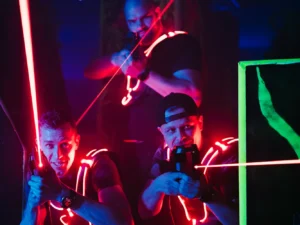 Vstup na laser game pro 1 nebo 8 osob: 1 nebo 4 hry v Opavě, Ostravě či Havířově