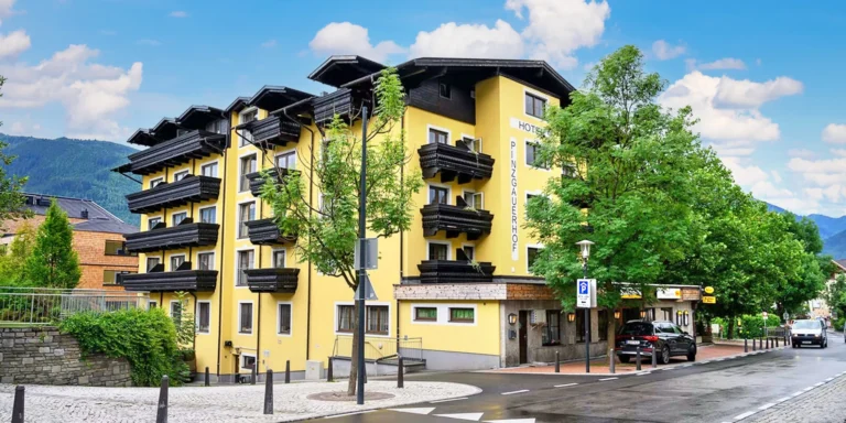 Pobyt v horském hotelu v Zell am See: jídlo, wellness, až 3 děti zdarma