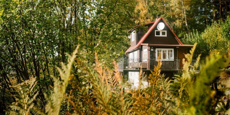 Zrekonstruovaná chaloupka pod Lysou horou, vč. sauny, vířivky i grilu, až pro 6 osob