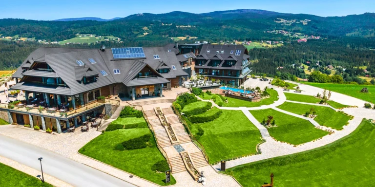 Polské Beskydy: hotel přímo u lanovky na Złoty Groń, snídaně a wellness i bazén