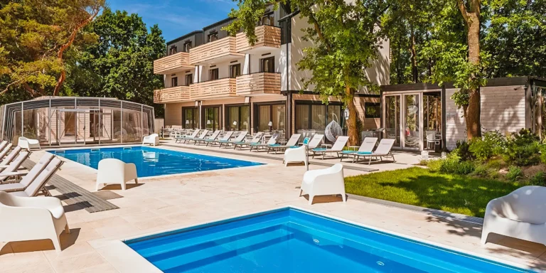 Polská dovolená u Baltského moře: apartmány i domky se stravou a wellness