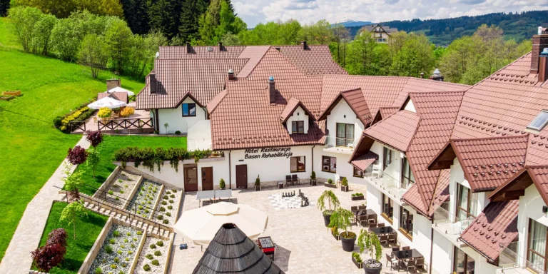 Hotel v malebné oblasti polských Beskyd: strava, neomezený wellness i atrakce na dosah
