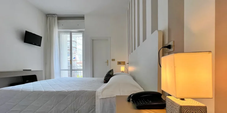 Rimini: 3* hotel se snídaní či polopenzí+, 7 minut od písečné pláže
