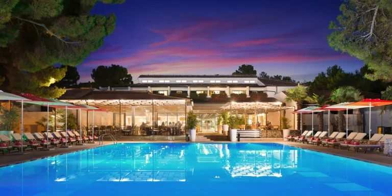 Rodinná dovolená na Istrii: 4* hotel s polopenzí, 2 děti do 11,9 let zdarma