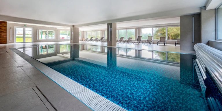 Pobyt v jižních Čechách: hotel či chatka se snídaní, bazén i sportovní aktivity