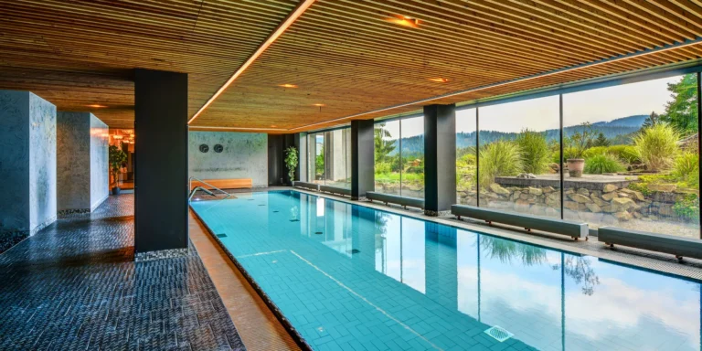 Pobyt v Beskydech v resortu u přehrady: jídlo, neomezený wellness s bazénem a bohaté vyžití