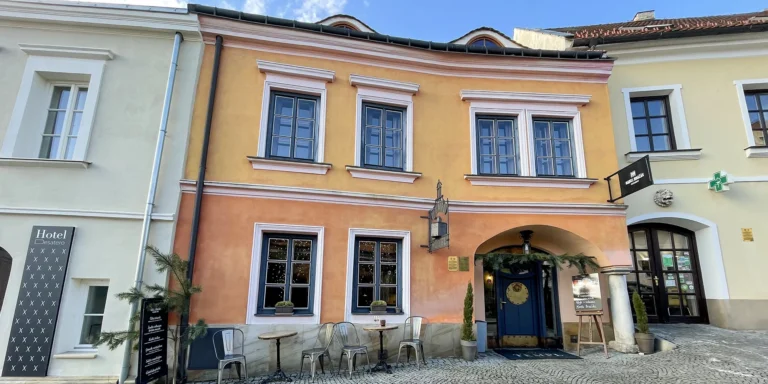 Pobyt v srdci Mikulova v Boutique hotelu Templ: snídaně i degustační menu s vinným párováním