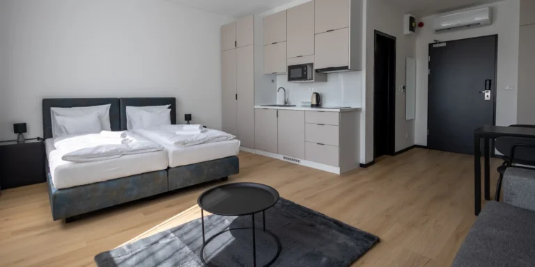 Dovolená v centru města Miškolc: pobyt v apartmánu se snídaní