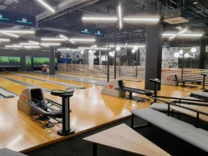 Hodina bowlingu i s občerstvením, pivem či drinkem, nebo 2 hodiny za cenu 1