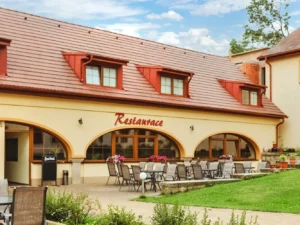 Sportovně-relaxační centrum u Františkových Lázní: pobyt se snídaní či polopenzí a sleva na sport