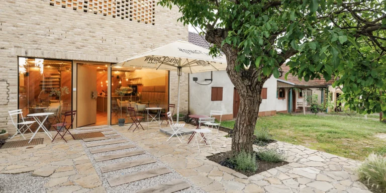 Krásný boutique penzion ve Velkých Bílovicích s vinným sklípkem a barem