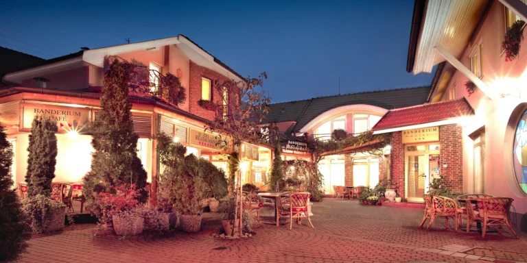 Hotel Banderium*** v Komárně: 50% slevy na vstupy do lázní a příjemné ubytování s polopenzí