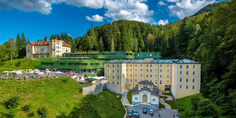 Římské lázně na Slovinsku: adults only hotel, termály a saunový svět, snídaně čí polopenze