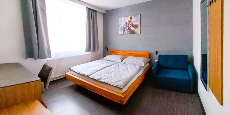Do zoo i na Ještěd: pobyt v hotelu nebo hostelu se snídaní či bez v klidné části Liberce